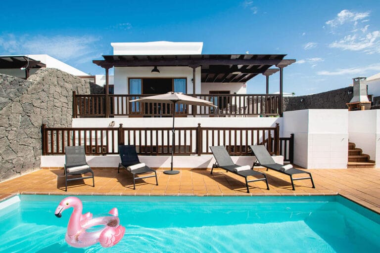 Playa Blanca Villa Vista Princesa private pool Lanzarote